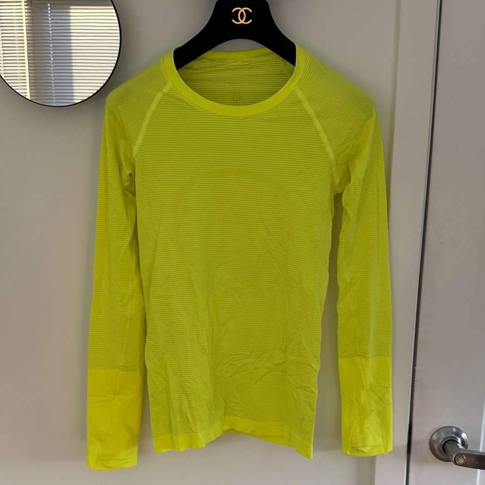Lululemon Swiftly Tech Longsleeve Highlight Yellow